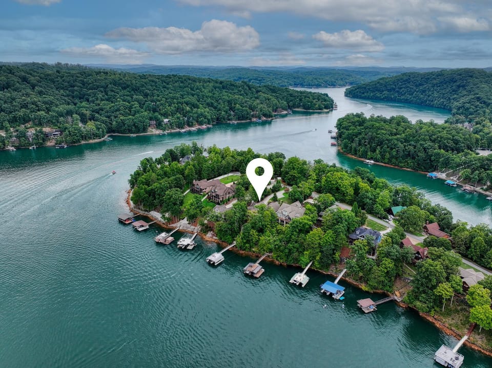 Located In Big Creek, In One Of The Best Developments On Norris Lake