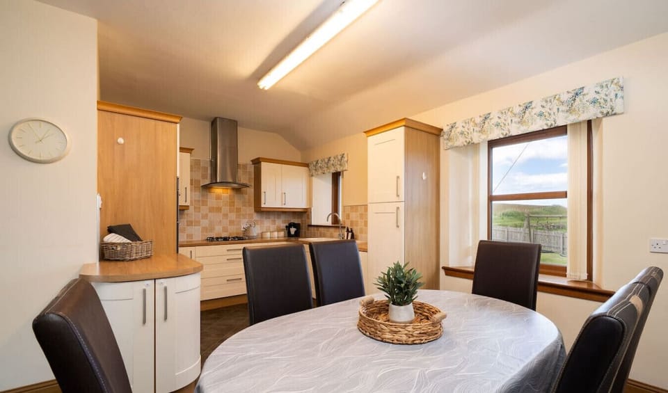 Kitchen and dining area, open plan to the lounge
