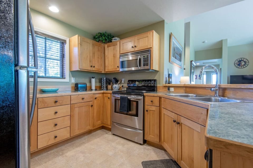Kitchen with Counter Seating