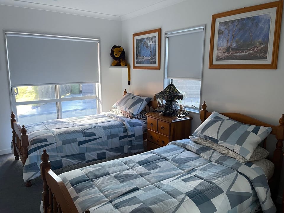 Bedroom 3 Two single beds