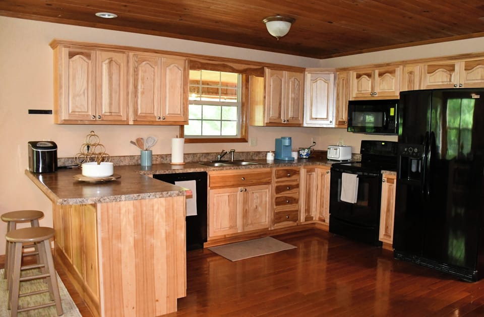 Main level - Kitchen