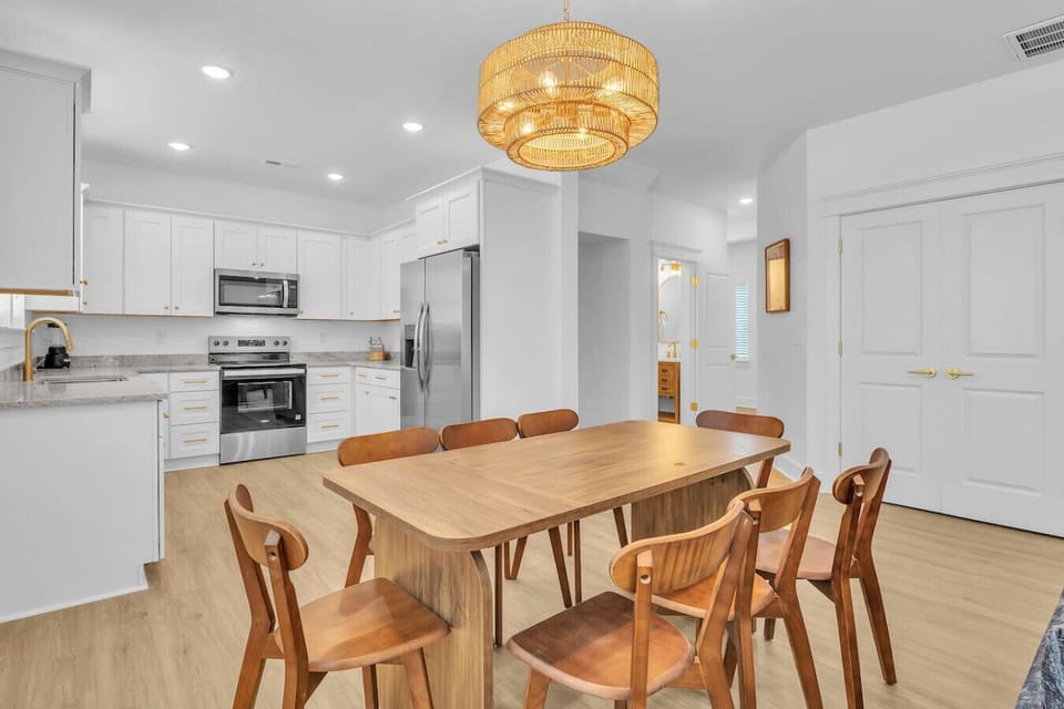 Large Dining Table Ideal for Family Meals and Group Gatherings