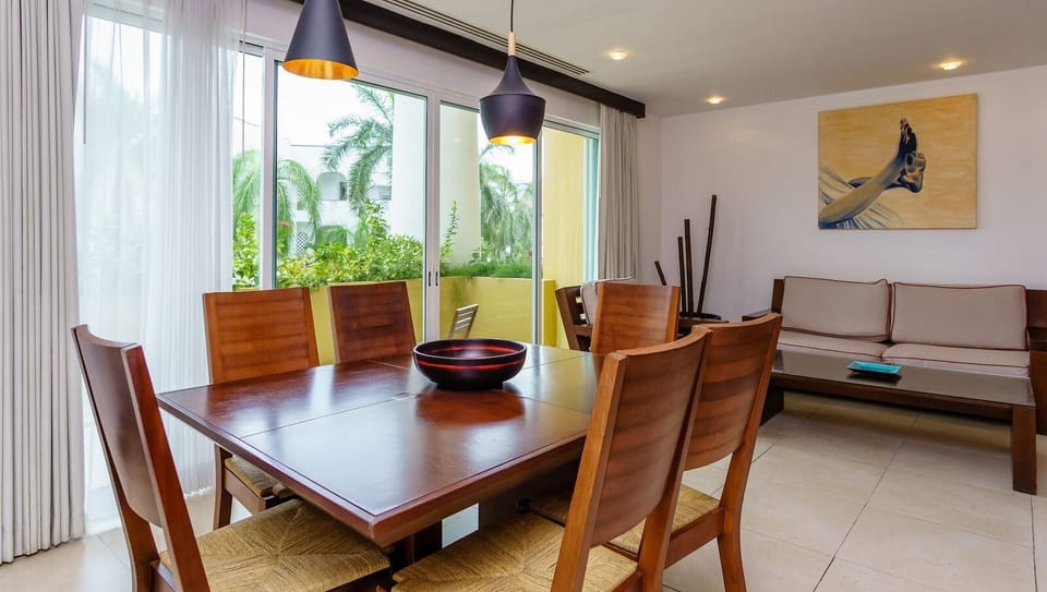sala-comedor/ living room and  Dinning room