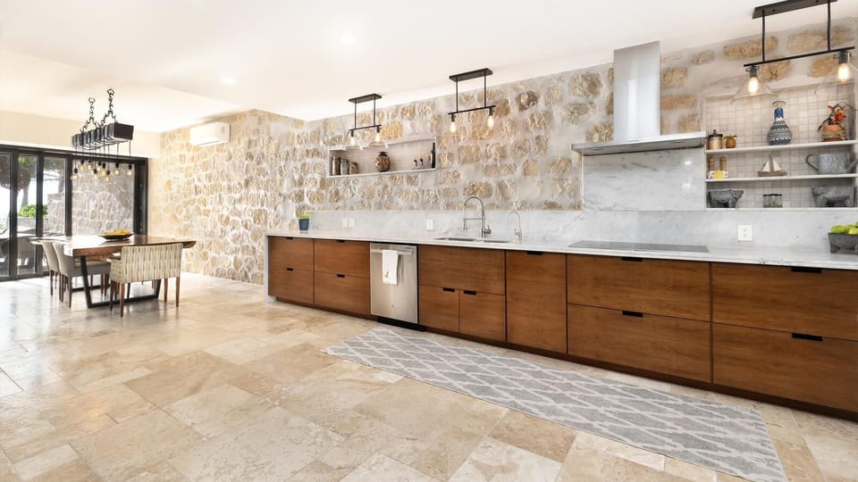 Spacious kitchen