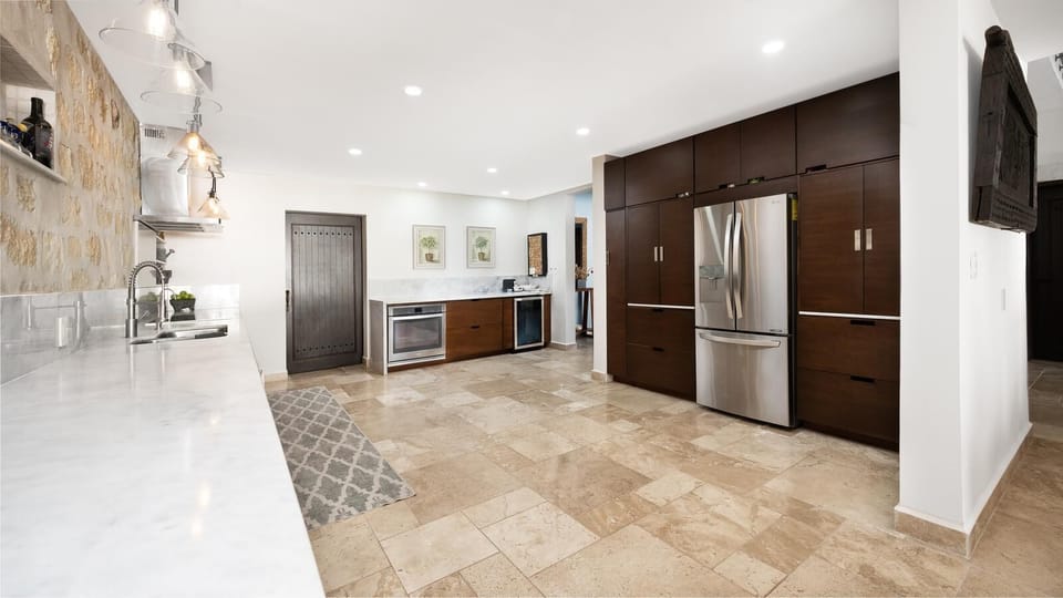 Spacious kitchen