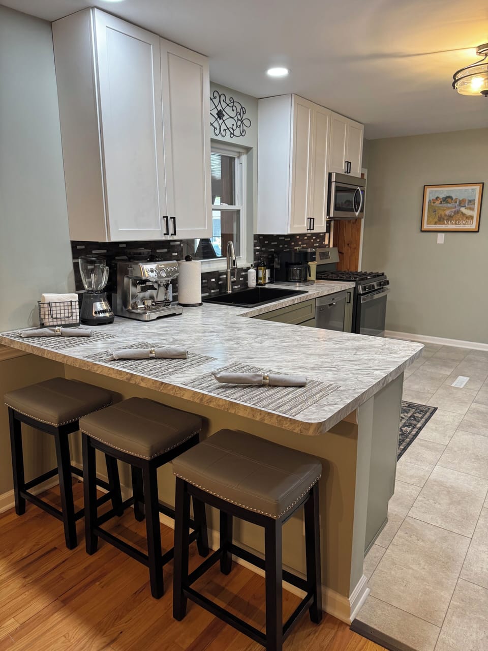 Kitchen with Eat-In Island