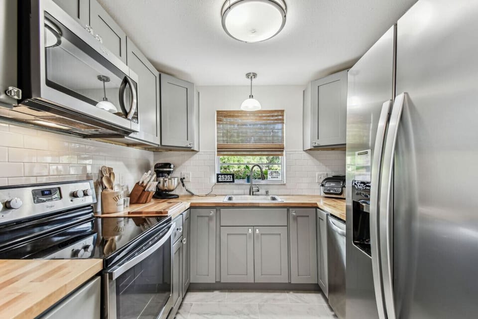 Kitchen: Sleek finishes and top-notch appliances including dishwasher and oven. Inspire culinary creativity with ease!
