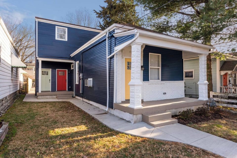 No skimping on the exterior.  This is it; Louisville's premier guest house.