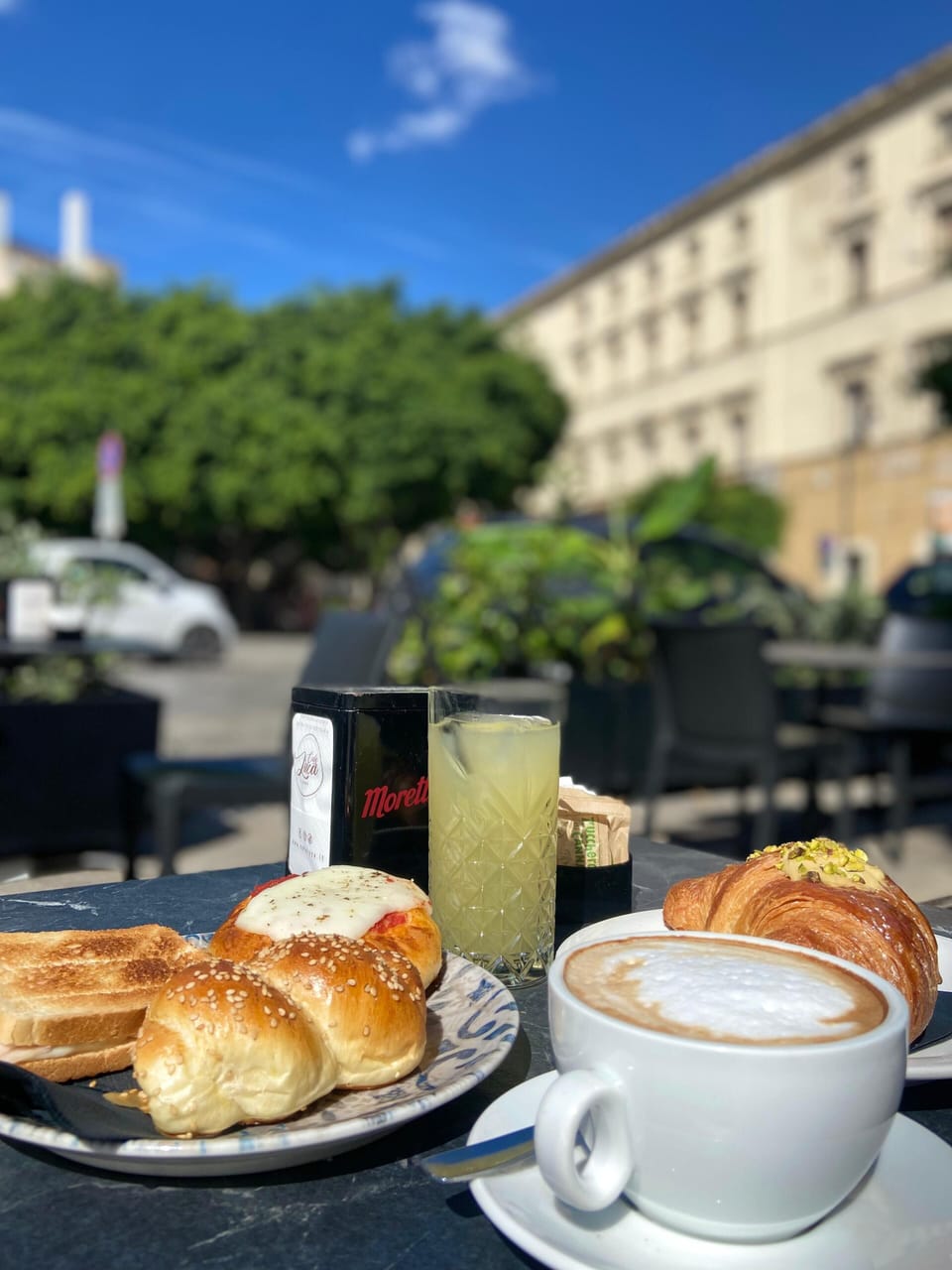 Breakfast meal