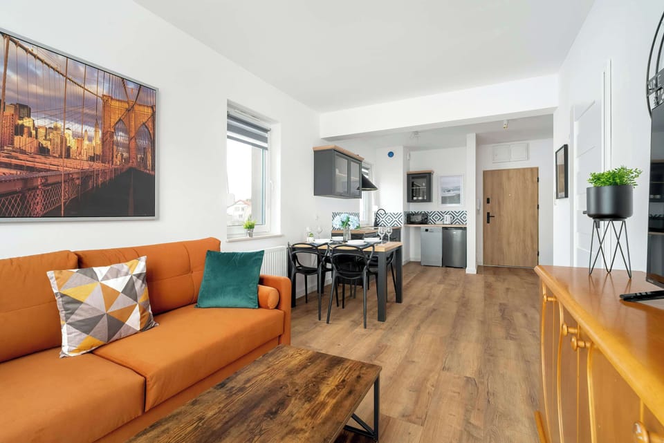 Unwind on the comfortable sofa that can be converted into double bed.