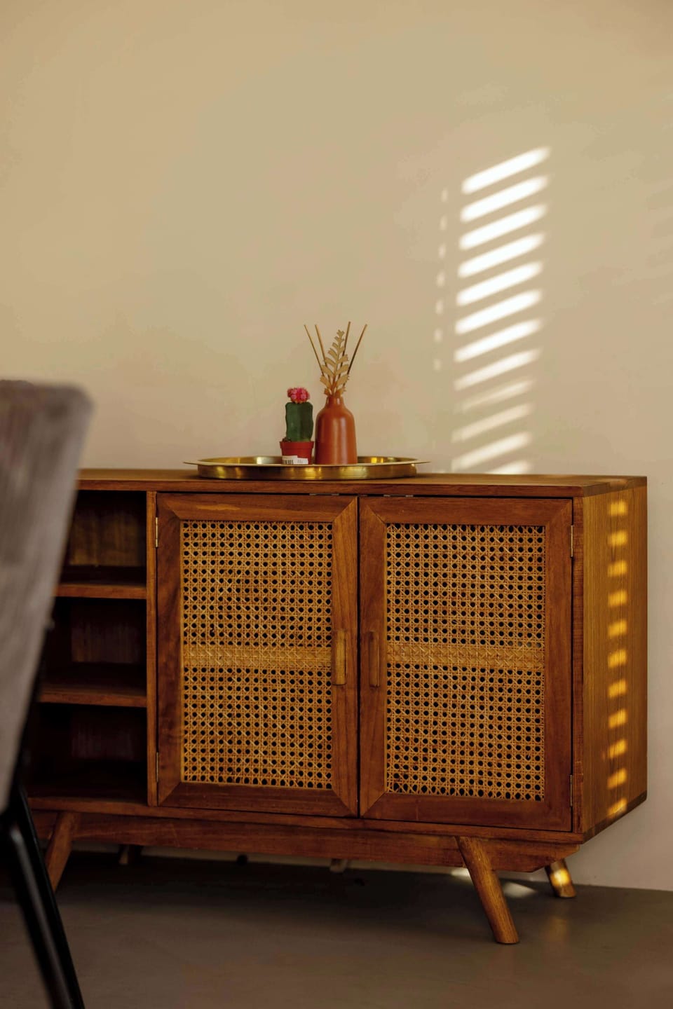 Traditional cabinet, which creates cosy atmosphere in the studio.