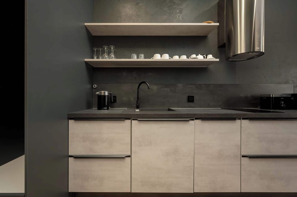Kitchen with dishwasher