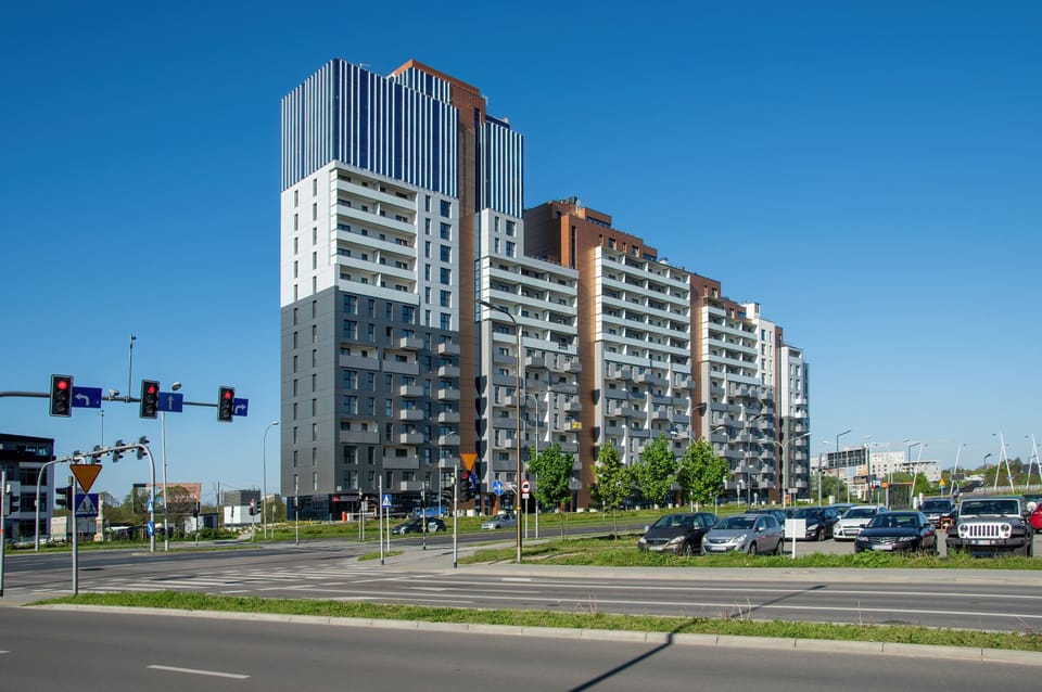 Modern and stylish property building located next to the green areas in the friendly neighborhood.