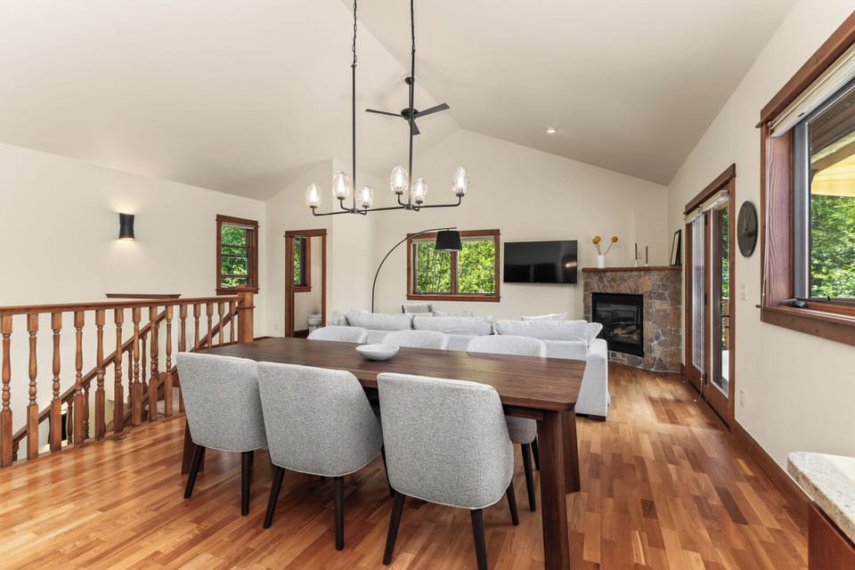 Dining Table for 6