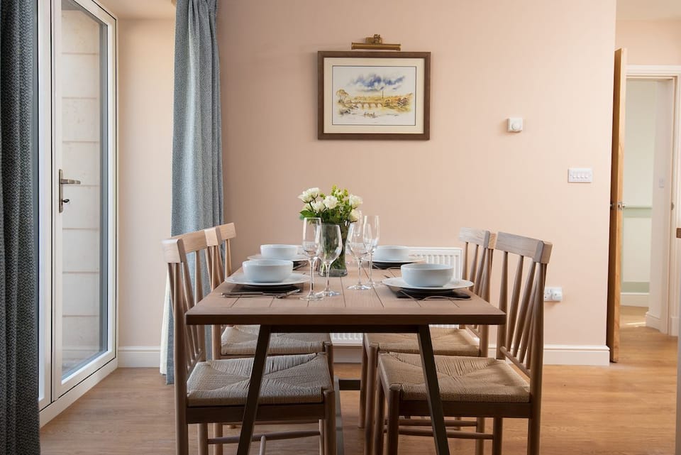 Windy Cottage - the dining table