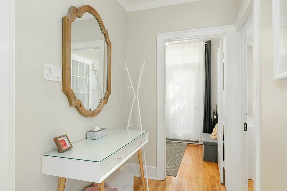 "The house is very beautiful, clean and sunny." - Mariem