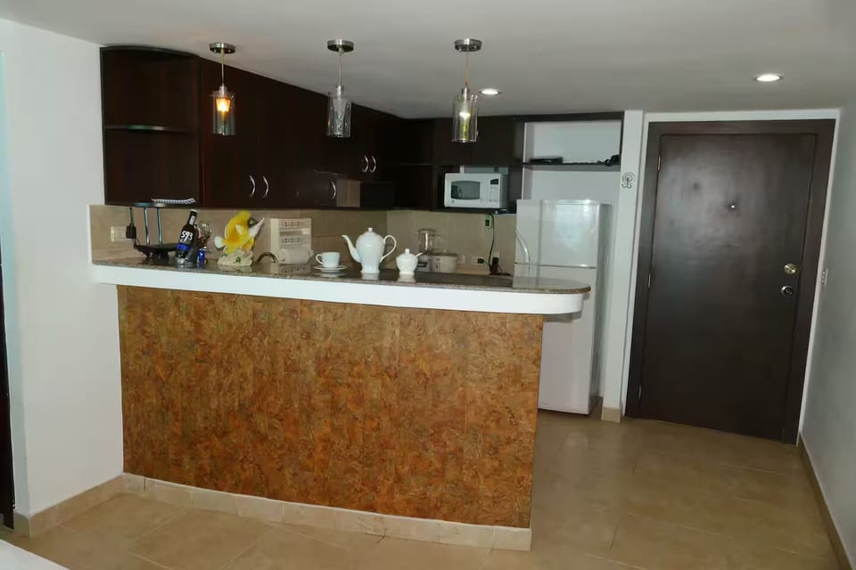 Ecuabook Salinas Torre Marina +593 939849621