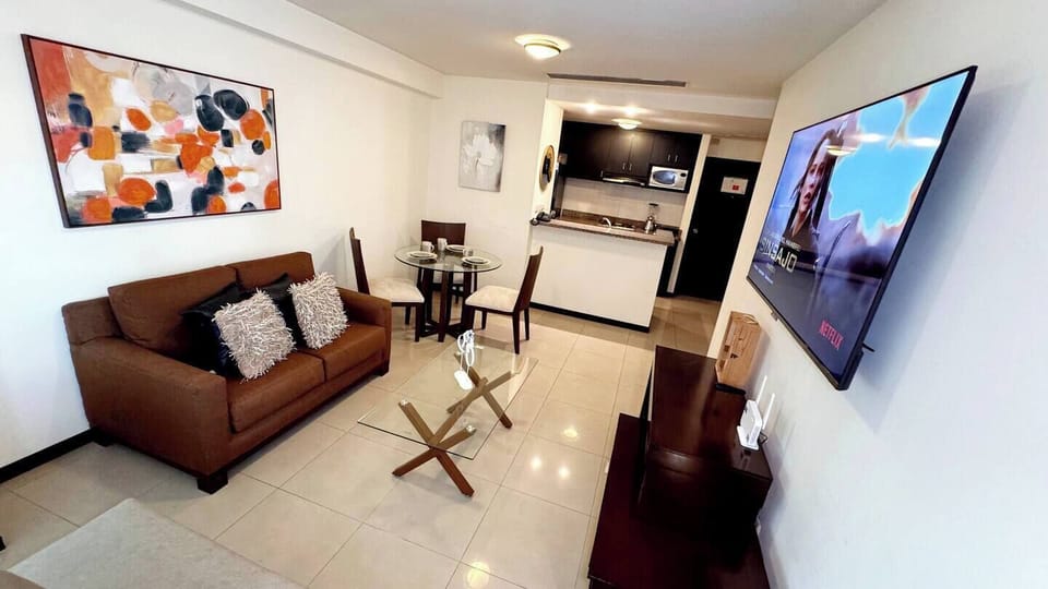   Ecuabook Torres del Sol II +593 939849621
