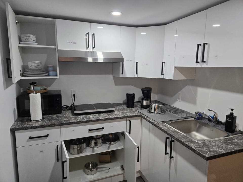Fully functional kitchen.