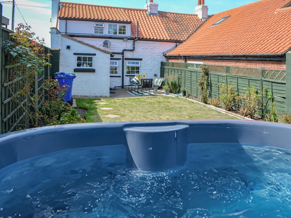 Early morning dip | Peace Cottage, Flamborough
