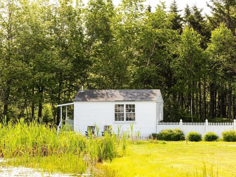Stroll the peaceful grounds and feel instantly away-from-it-all.