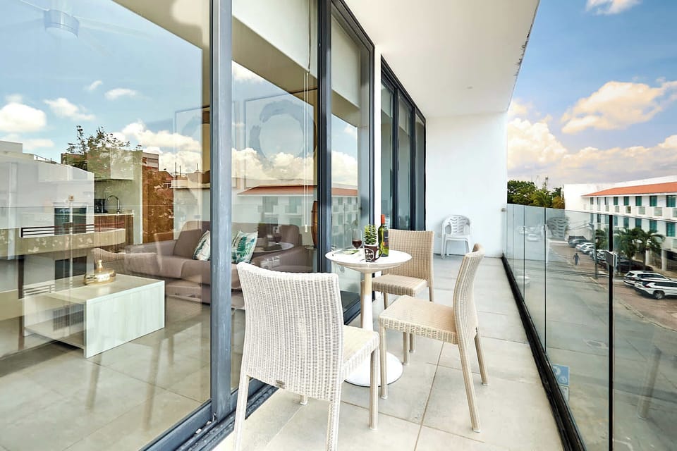 Private balcony; enjoy the sunshine.
