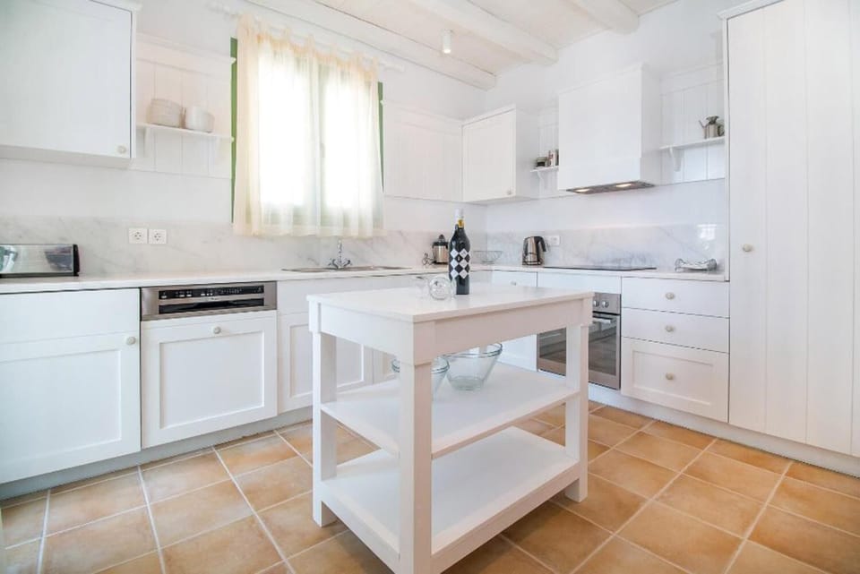Equipped kitchen