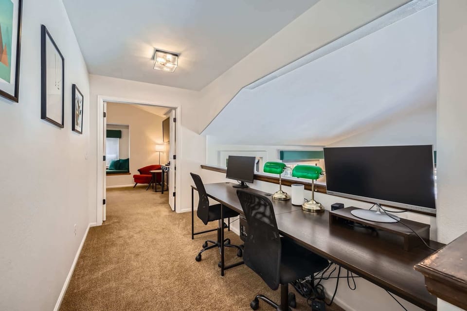 Upstairs office nook with dual monitors