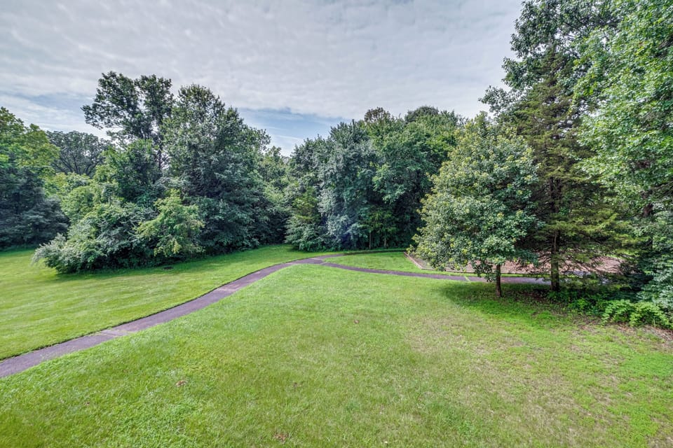 Backyard | Walking Trail Access