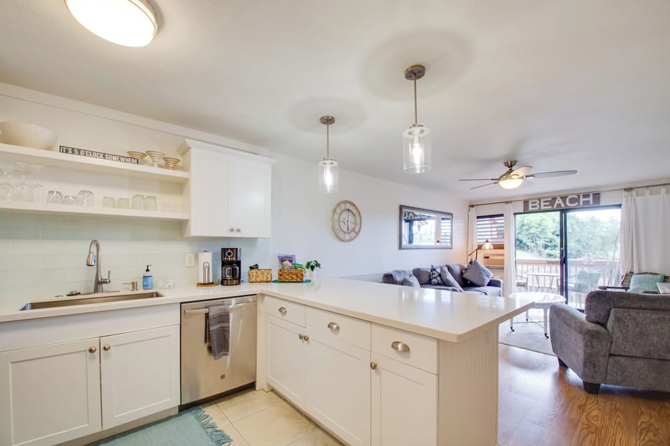 Kitchen | 1st Floor | Drip Coffee Maker | Dishwasher