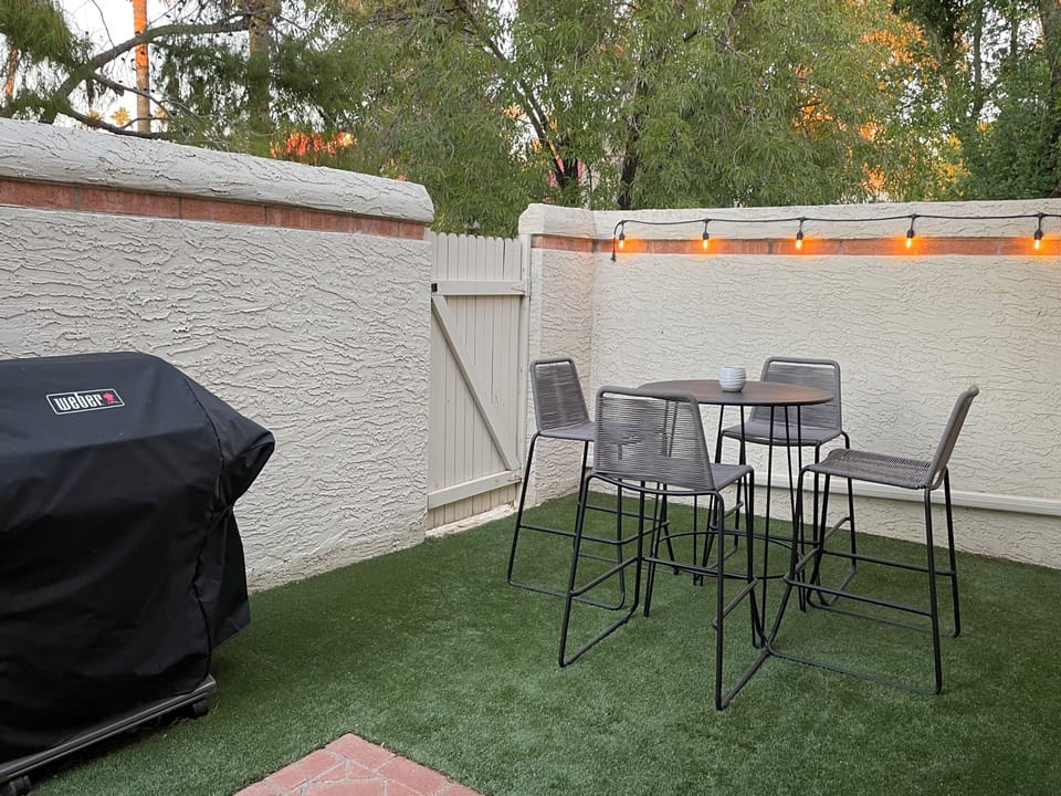 Patio high top with Webber grille 