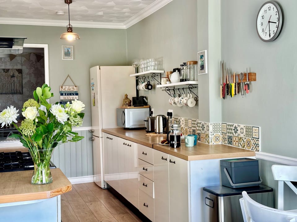 4 Longford Cottages, Havenstreet: Kitchen