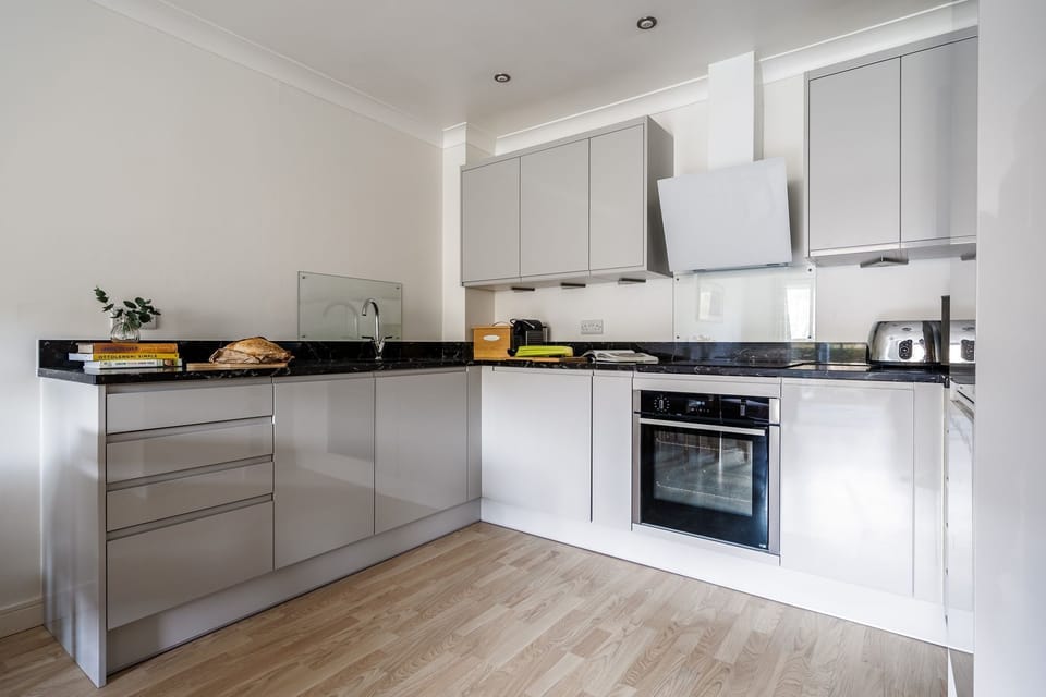 Kitchen at 20 Waves, Watergate Bay, self catering with Beach Retreats.