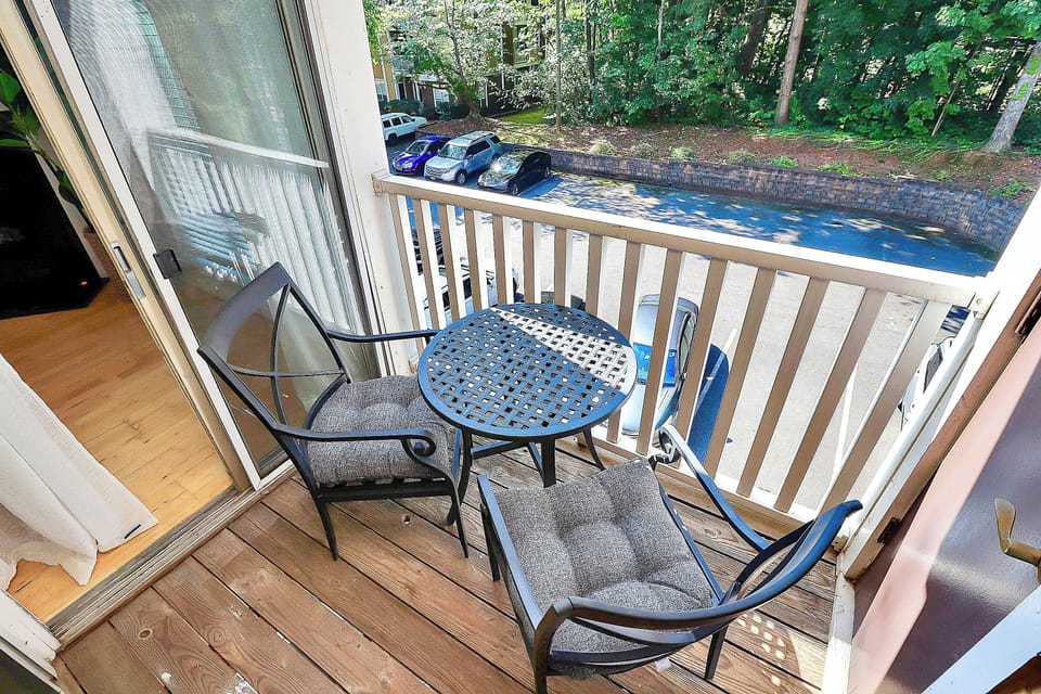 Top-floor unit in the peaceful area, enjoy coffee on your balcony.