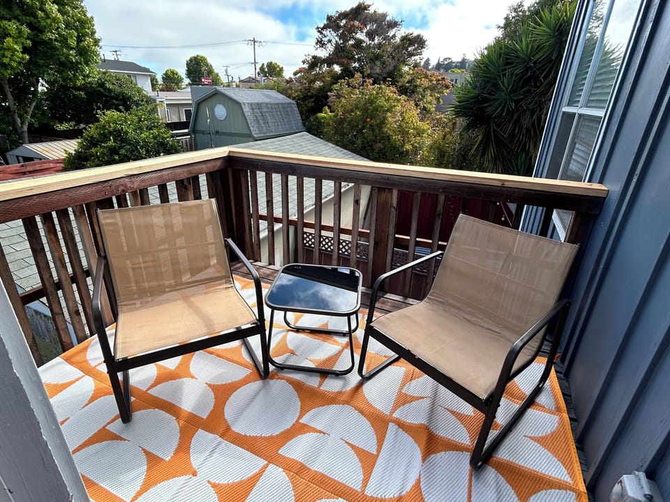 Private balcony off 2nd bedroom