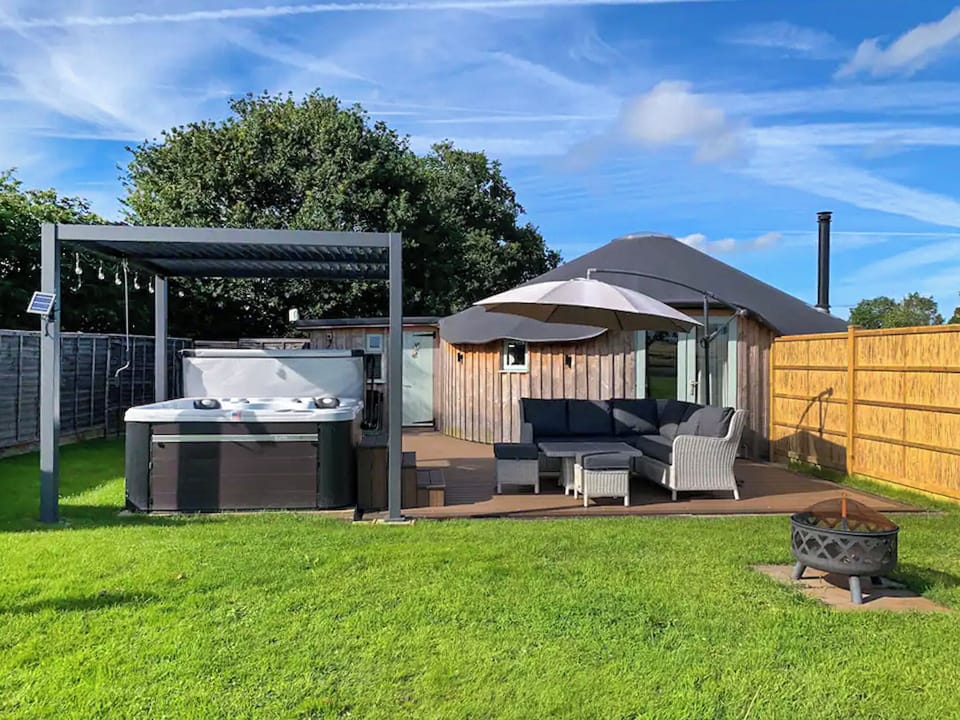 Exterior | Butterfly Roundhouse - The Roundhouses, South Walsham