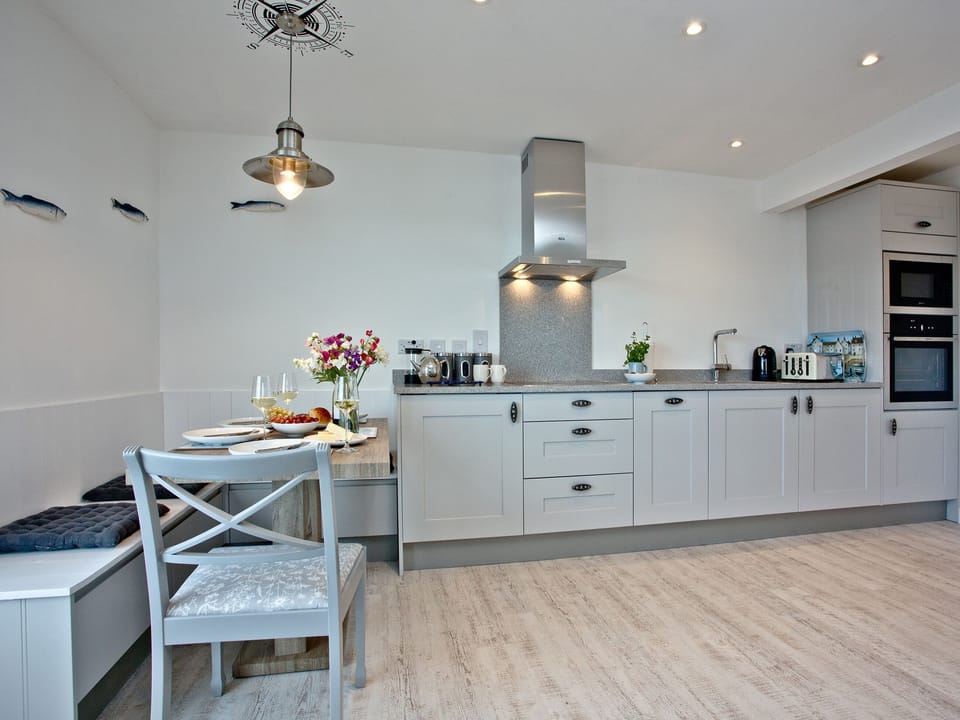 Open plan living space | Harbourside, Brixham