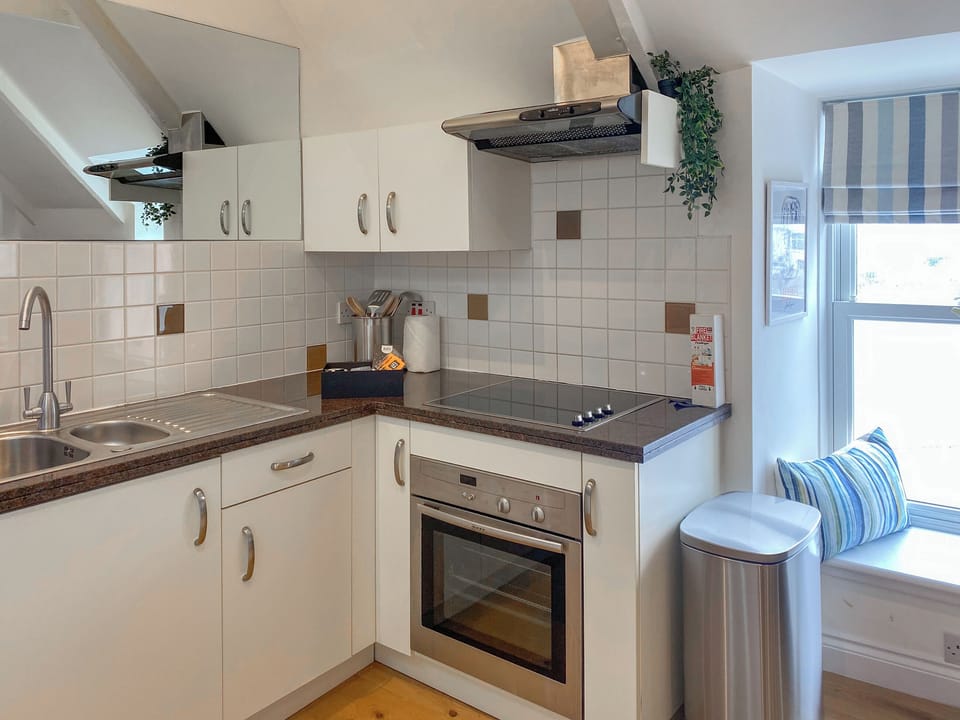 Kitchen | The Watch House, St Mawes