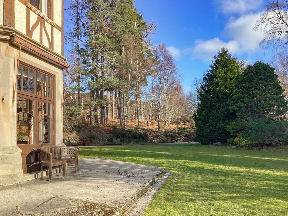 Outdoor | The Cook&rsquo;s Apartment - Country House Holidays, Lairg