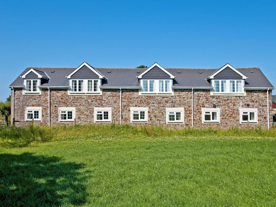 Exterior | Greenfinch Apartment - Moorhead Country Holidays, Woolfardisworthy, Clovelly