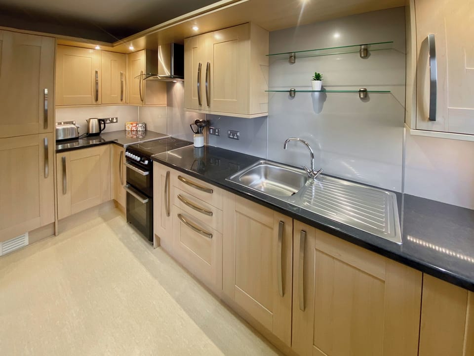 Kitchen | Broad Street Gardens 8 - Broad Street Gardens Apartments, All Orkney Islands