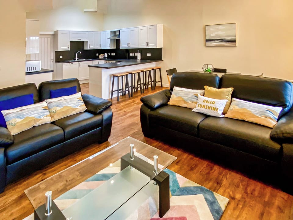 Open plan living space | Gairsay - Shaalder Apartments, Kirkwall
