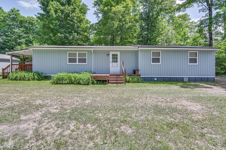 Mancelona Vacation Rental | 5BR | 2BA | 1,450 Sq Ft | 5 Steps to Enter