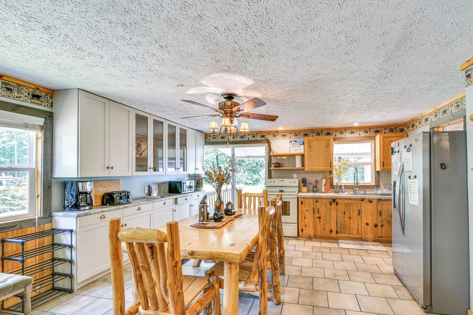 Kitchen | Dining Table | Drip Coffee Maker