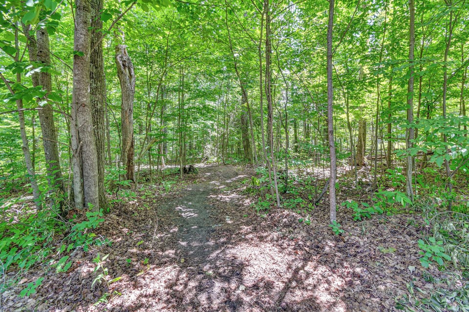 Hiking Trails On-Site