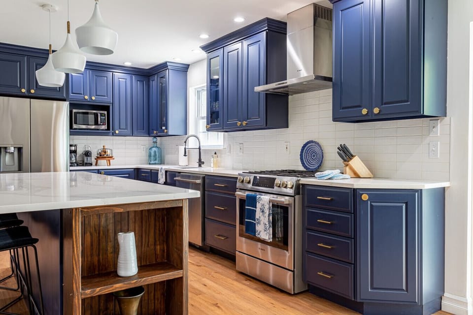 Fully equipped kitchen with new stainless steel appliances