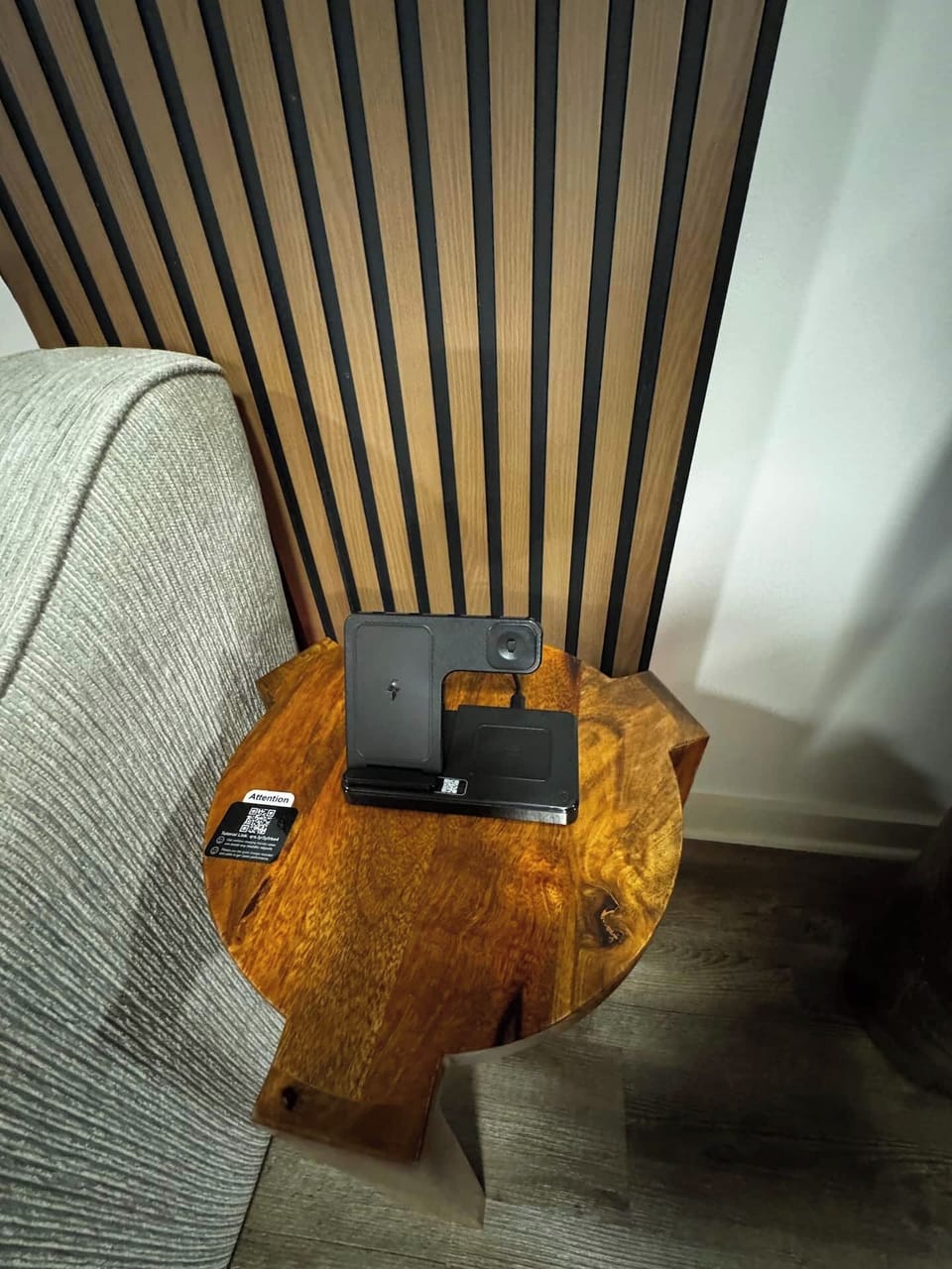 Whether you're working or resting, this space fits your flow.