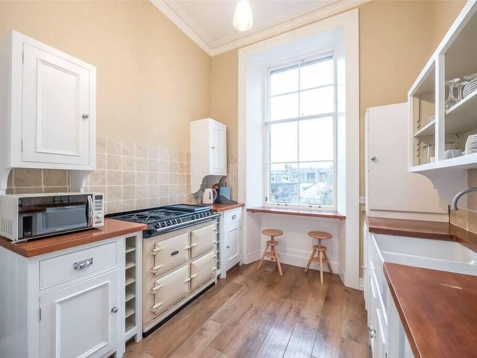 088c76fa b137 40c8 8a9b ebaf804de19d