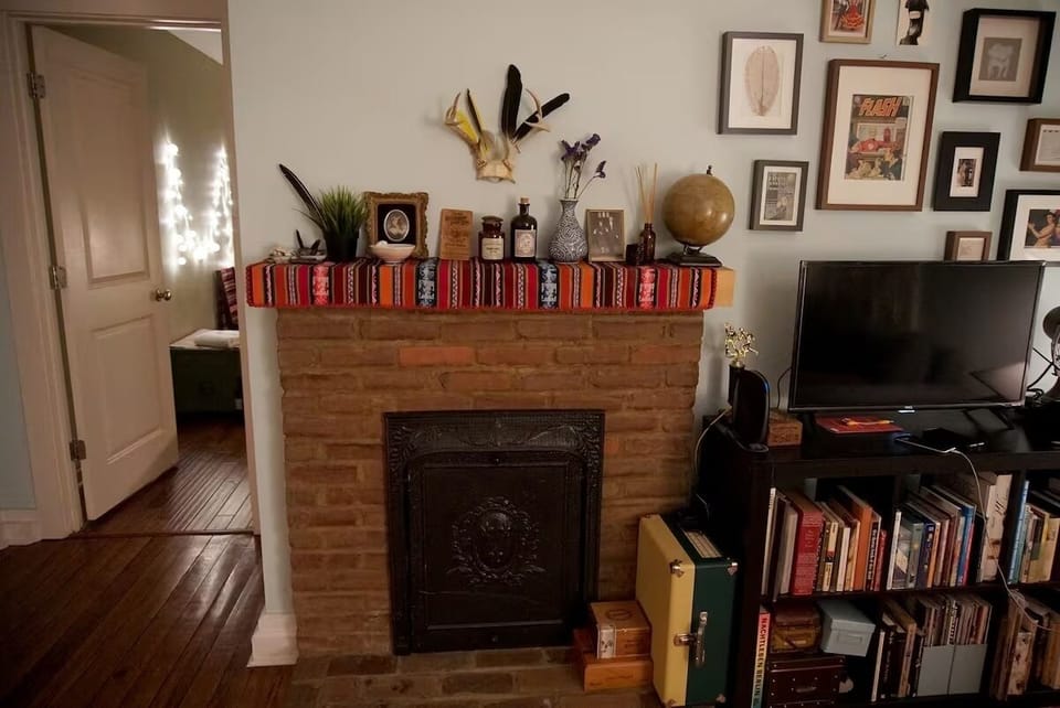 Non functioning fireplace (Living Room)