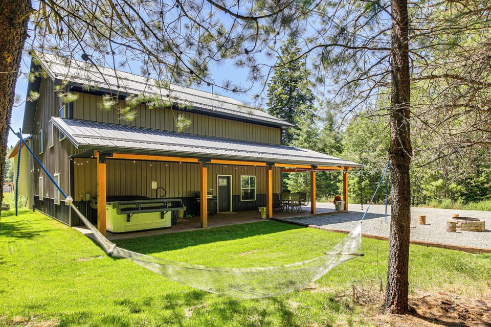 Naples Vacation Rental | 3BR | 2BA | 1 Step to Enter | 2,400 Sq Ft